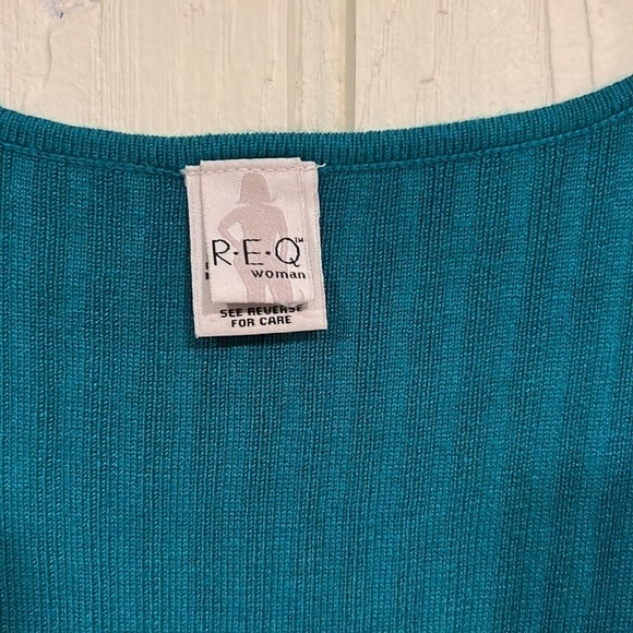 R. E. Q. Sweater Tank with Beaded Square Neck, Size 18/20W - Picture 2 of 10